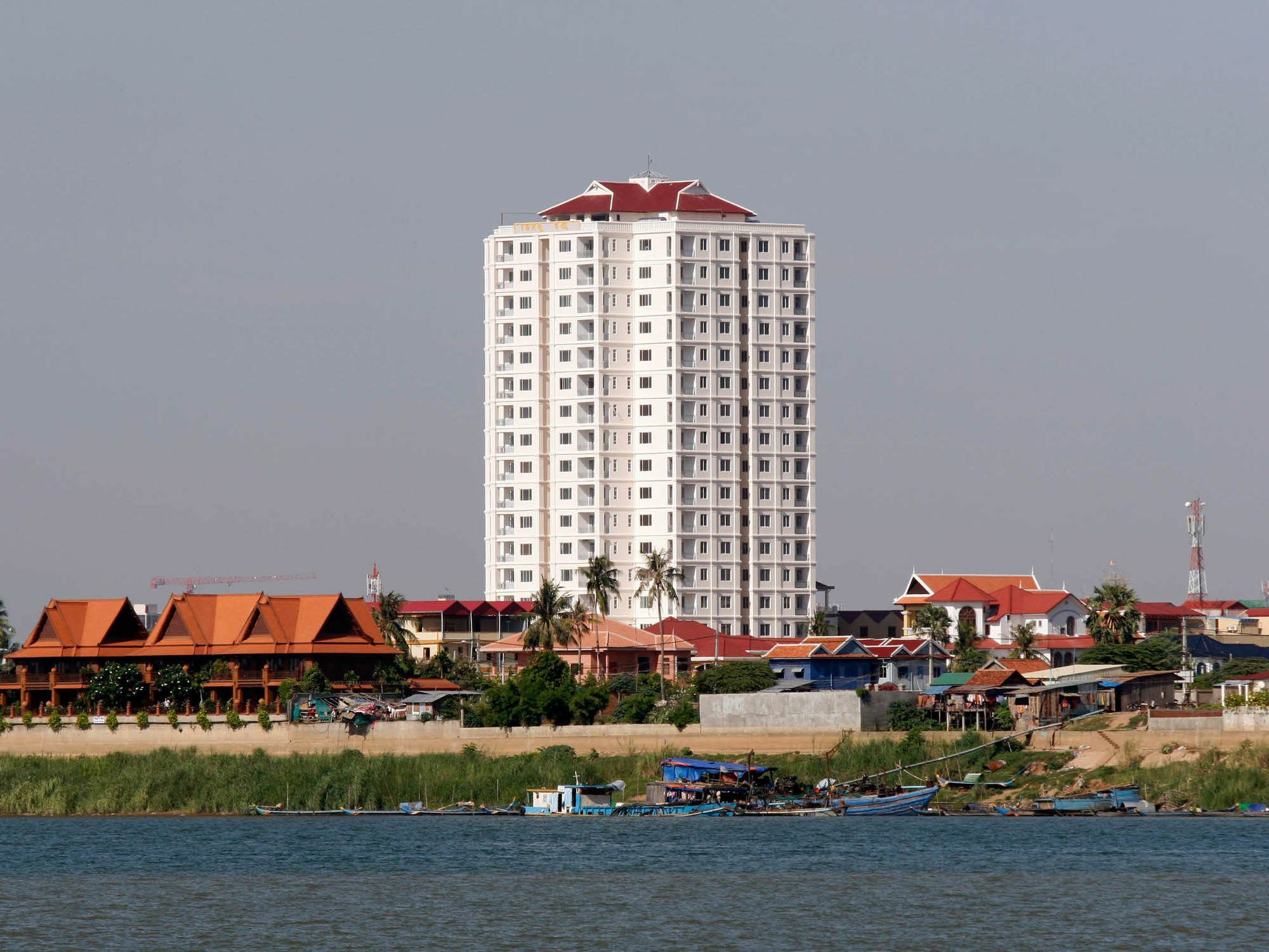 Mekongview 2 Condotel Phnom Penh Exterior photo